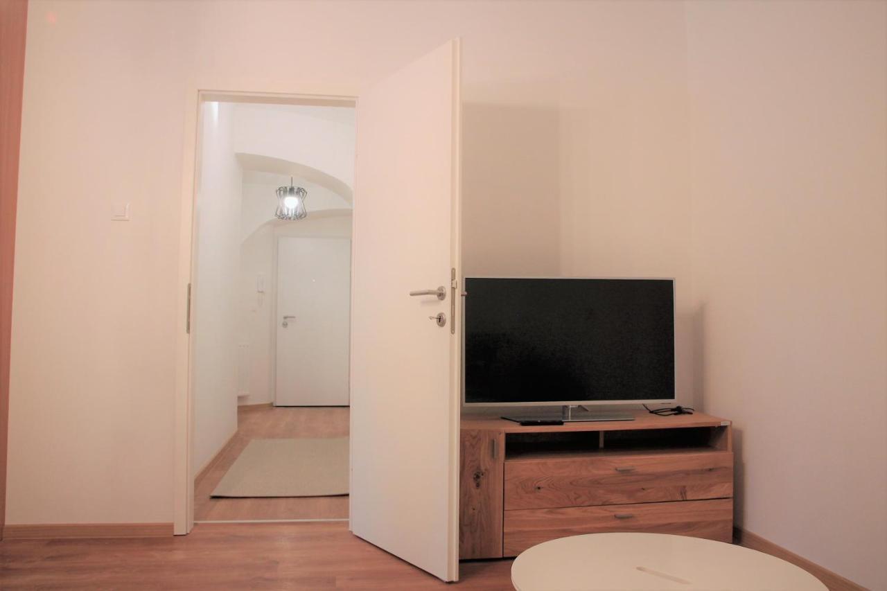 Aida Apartment Любляна Екстериор снимка